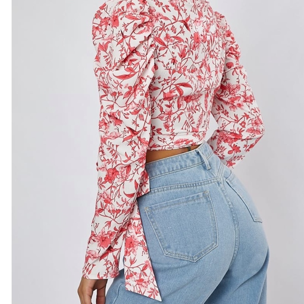 Lorna Luxe “Practically Perfect”Porcelain Rose Top - Picture 3 of 9